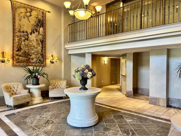 Vancouver, BC V6T 2H1,5615 Hampton PL #705