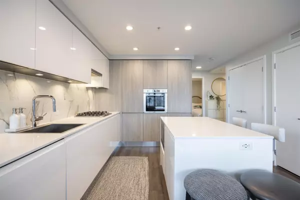 Burnaby, BC V3J 0M3,3888 Evergreen PL #2606