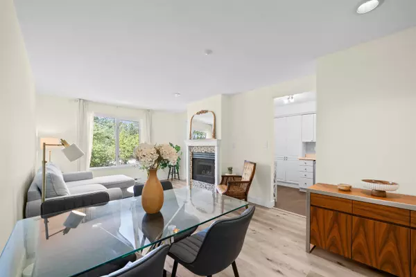 North Vancouver, BC V7P 2Y3,1528 Bowser AVE #204