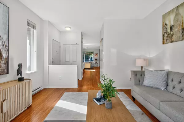 Surrey, BC V4N 0Y9,15868 85 AVE #19