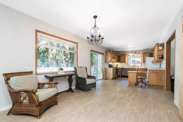 3837 Karen DR Cultus Lake, BC V2R 5A5