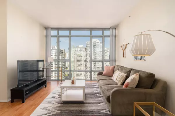 Vancouver, BC V6B 5X6,930 Cambie ST #2905