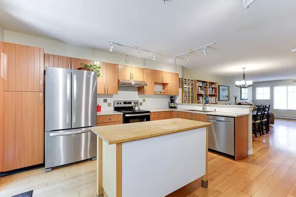 Langley, BC V3A 9L4,20761 Duncan WAY #60