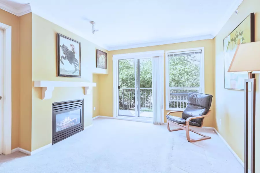 1100 E 29th ST #355, North Vancouver, BC V7K 3E4