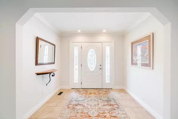 Delta, BC V4M 3Z1,5271 Cambridge CT