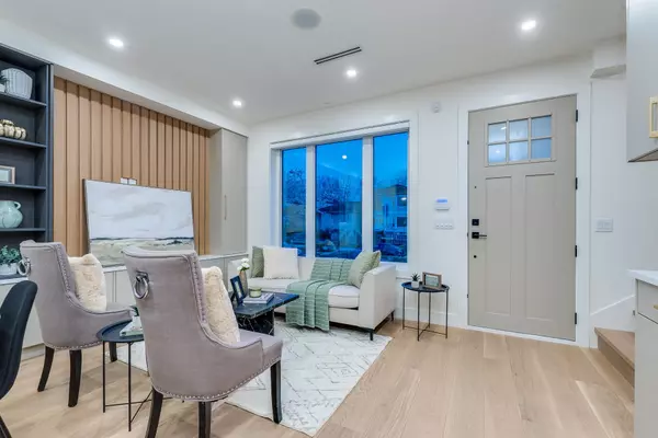 Vancouver, BC V5P 1C1,2261 E 35th AVE