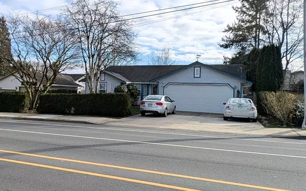 Surrey, BC V4A 2A5,15580 20 AVE
