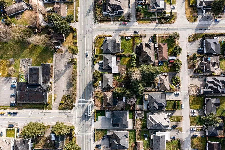 12380 96 AVE, Surrey, BC V3V 1W7