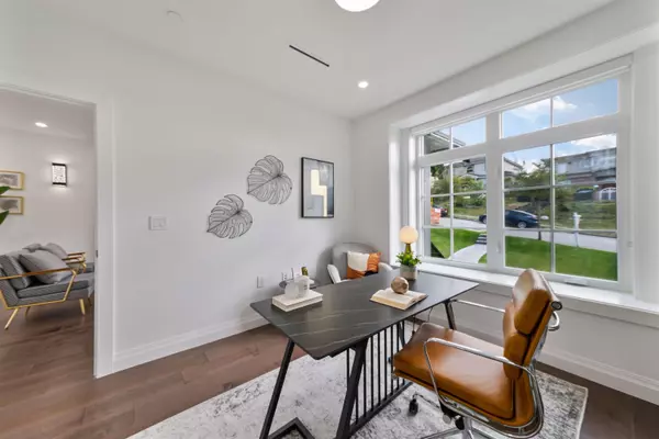 Vancouver, BC V5K 1C8,3615 Yale ST