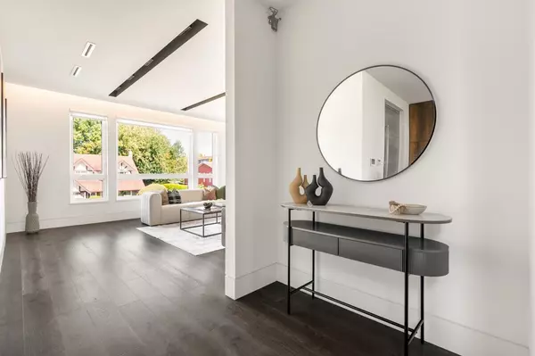 Richmond, BC V7C 4S3,4380 Lancelot DR