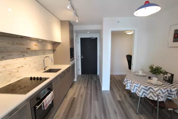 Vancouver, BC V5X 0C9,8031 Nunavut LN #1107