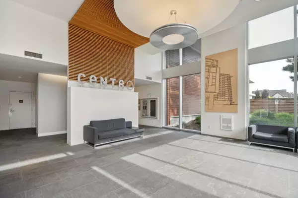 Richmond, BC V6Y 0B5,7080 No. 3 RD #306