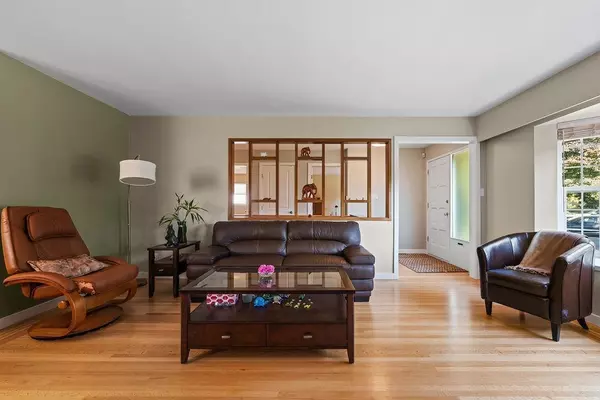 Vancouver, BC V5S 2Z1,7292 Shawnee PL