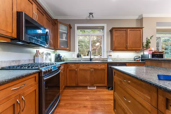5583 Thom Creek DR, Sardis, BC V2R 5Z6