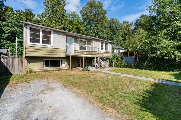 North Vancouver, BC V7H 1A8,2212 Old Dollarton RD