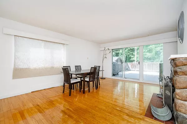 North Vancouver, BC V7H 1A8,2212 Old Dollarton RD