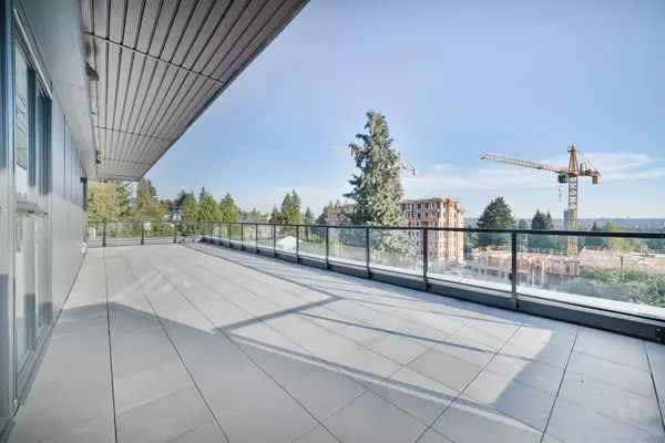 Coquitlam, BC V3K 3X6,375 Clayton ST #504