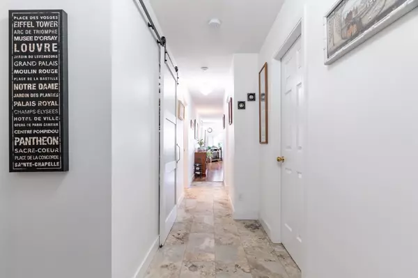 White Rock, BC V4B 2E7,15130 Roper AVE #204