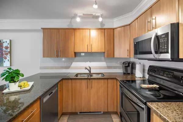 Surrey, BC V4N 0A3,19340 65 AVE #307