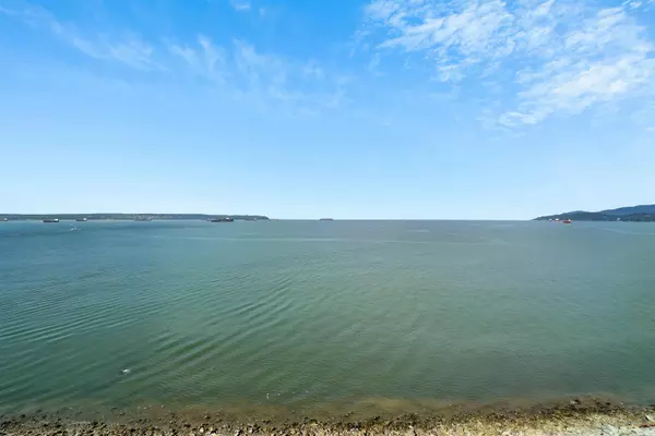 West Vancouver, BC V7V 1C7,2222 Bellevue AVE #1007