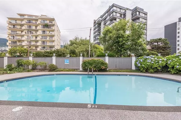 West Vancouver, BC V7V 1C4,2190 Bellevue AVE #602