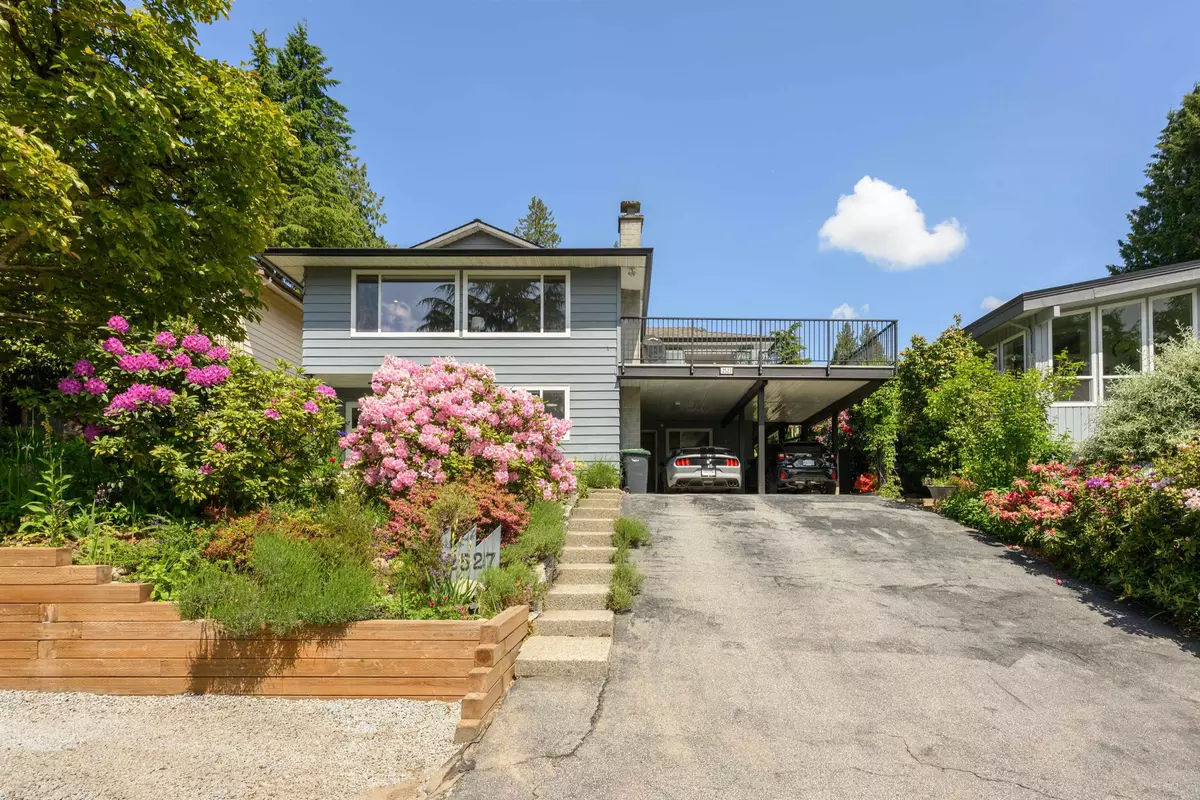 Coquitlam, BC V3K 5R9,2527 Arundel LN