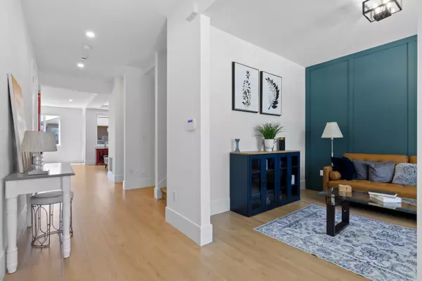 7147 Elwood DR Chilliwack, BC V2R 1G8