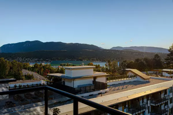 2002 St. George ST #406, Port Moody, BC V3H 0N4