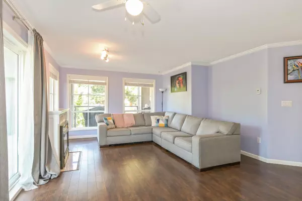 Mission, BC V2V 7A3,33150 4 AVE #213