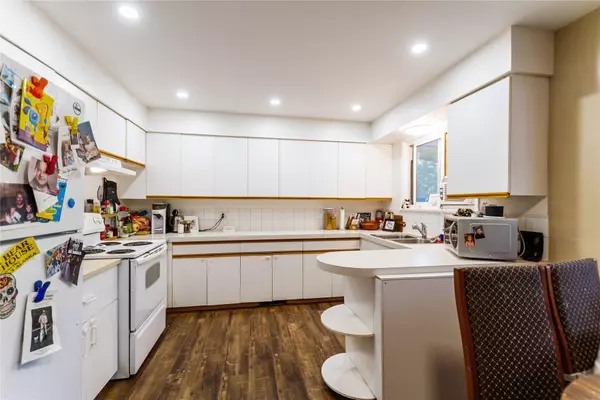 Hope, BC V0X 1L0,648 Willow ST