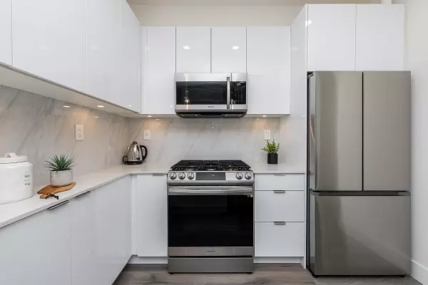 Langley, BC V2Y 2B7,8447 202 ST #A303