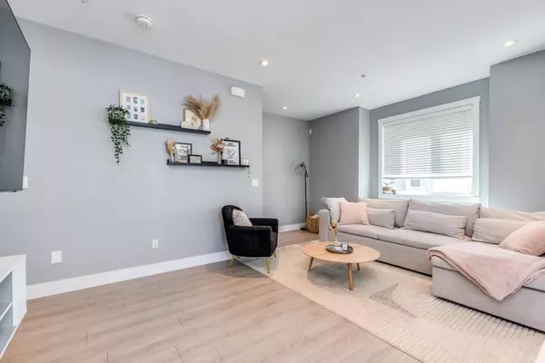 Langley, BC V2Y 0S7,20856 76 AVE #37
