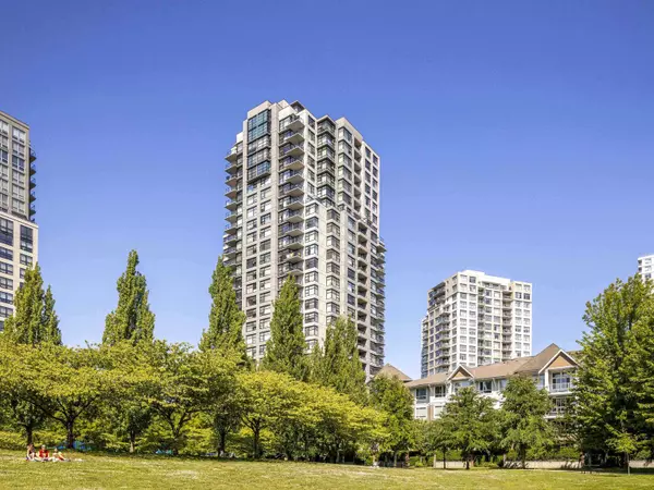 5380 Oben ST #809, Vancouver, BC V5R 6H7