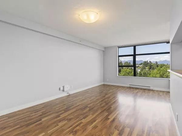 Vancouver, BC V5R 6H7,5380 Oben ST #809