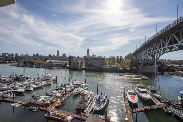 Vancouver, BC V6Z 3H6,628 Kinghorne Mews #605