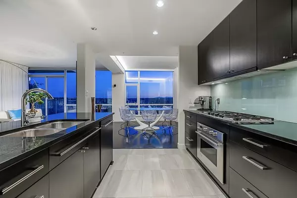 Vancouver, BC V6Z 1C2,1455 Howe ST #270X