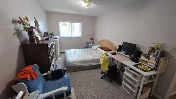 Richmond, BC V7A 2E4,8091 Ryan RD #237