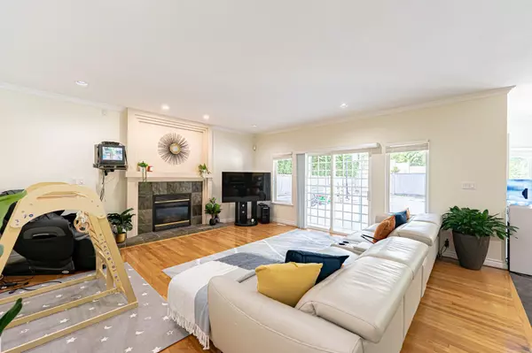 Coquitlam, BC V3E 3B5,3169 Arrowsmith PL