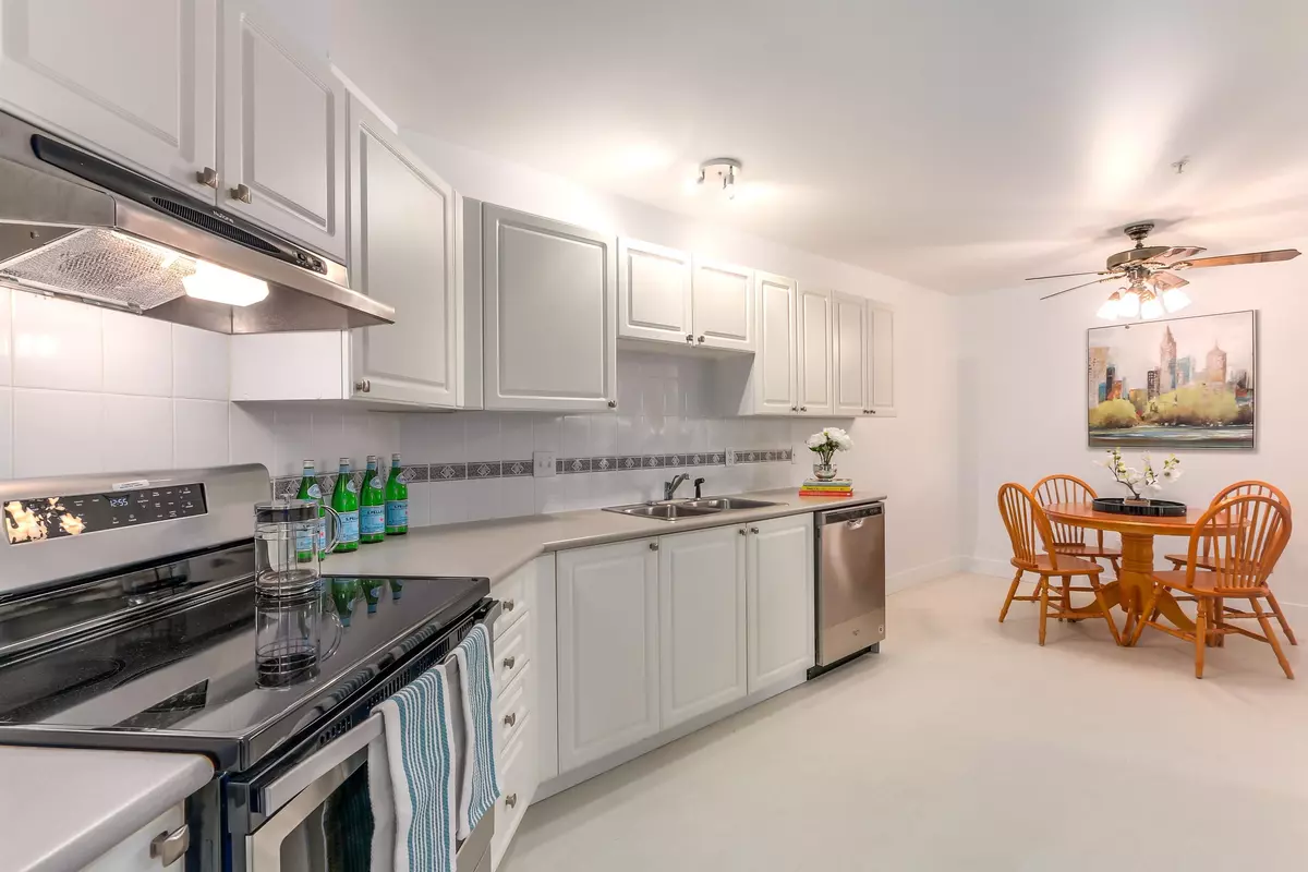 Chilliwack, BC V2P 2B5,45745 Princess AVE #604
