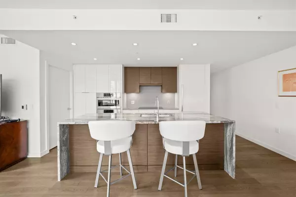 Vancouver, BC V6A 0H4,1678 Pullman Porter ST #506