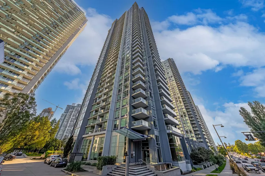 13750 100 AVE #1515, Surrey, BC V3T 0L3
