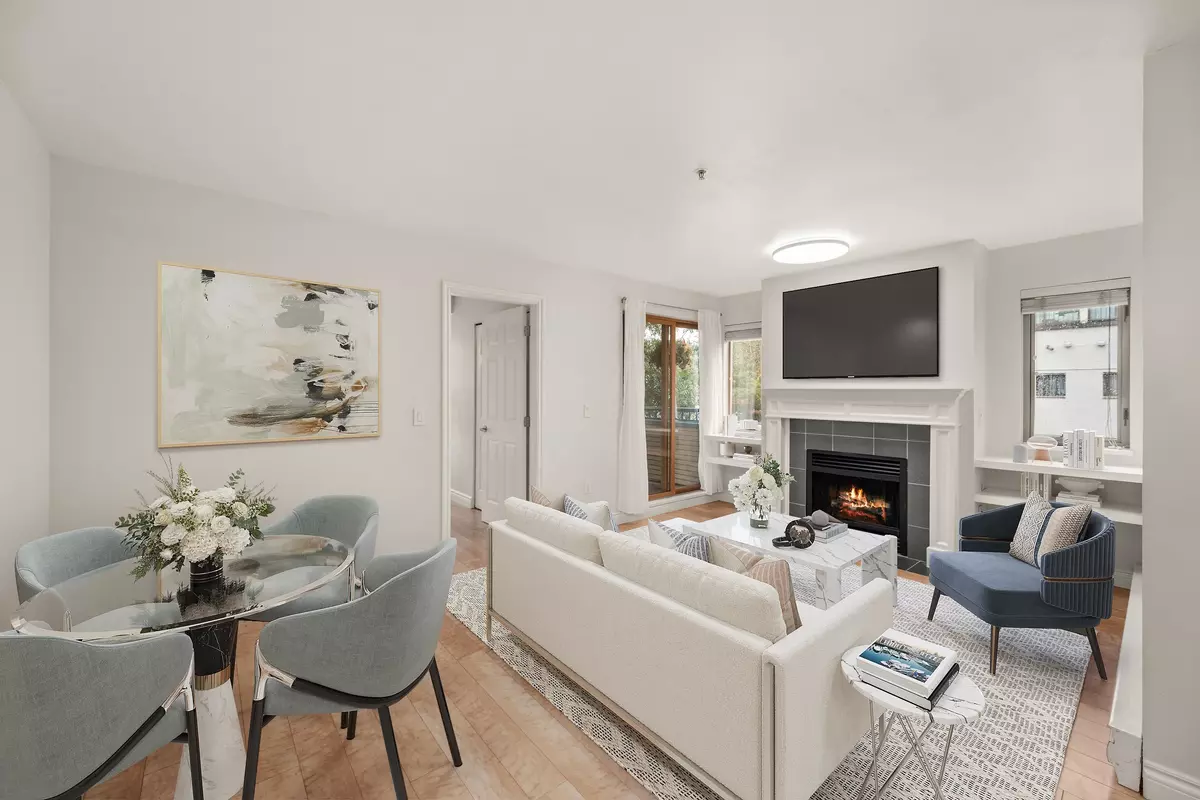 Vancouver, BC V5T 2V4,688 E 16th AVE #206