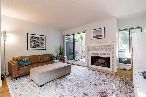 230 W 14th ST ##13, North Vancouver, BC V7M 1P3