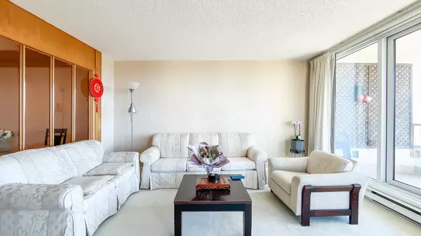 Burnaby, BC V5H 4H6,5790 Patterson AVE #1204