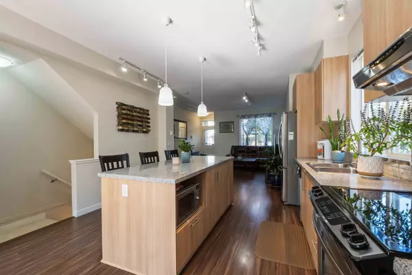 Abbotsford, BC V2T 0C6,31032 Westridge PL #10