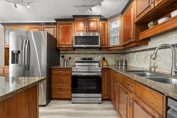 Langley, BC V4W 3V2,27411 28 AVE #303