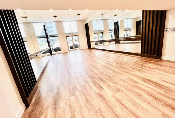 6328 No. 3 RD #617 Richmond, BC V6Y 0L6