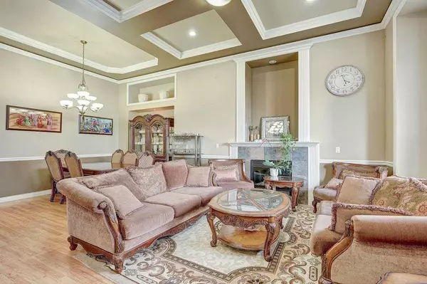 Surrey, BC V3S 2T8,7869 147a ST