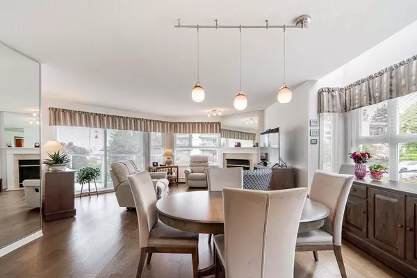 White Rock, BC V4B 1Y7,15367 Buena Vista AVE #305