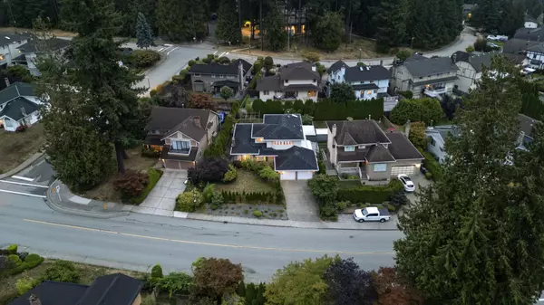 Coquitlam, BC V3K 6C6,394 Hickey DR